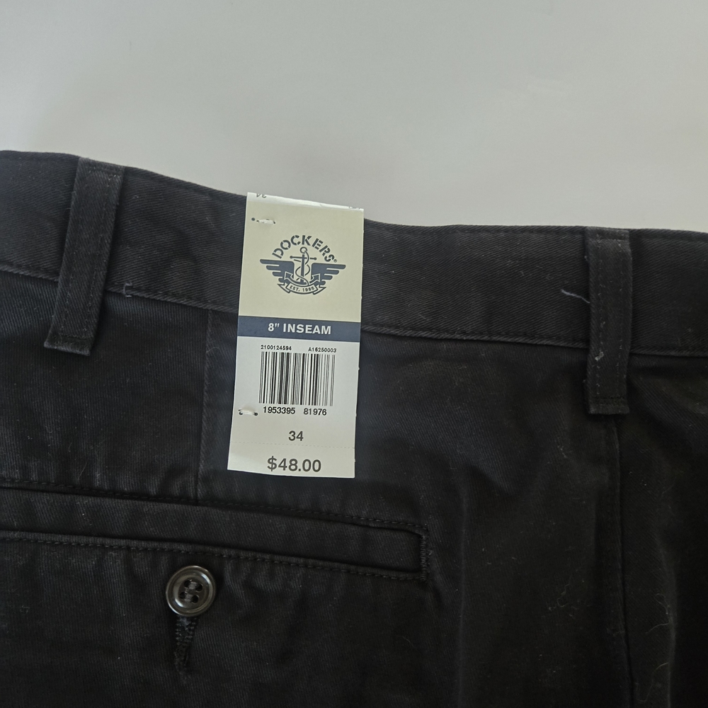 New With Tags Dockers Men's Chino Shorts - Black - Size 34 - 8" Inseam - Picture 2 of 4